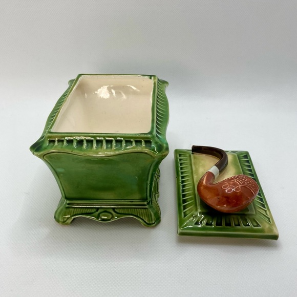 Antique Majolica Humidor Box and Majolica Book: Humidor is Featured on page 62 - Picture 9 of 11